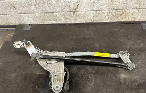 Maserati Levante Front wiper linkage and motor 670007561 91625919
