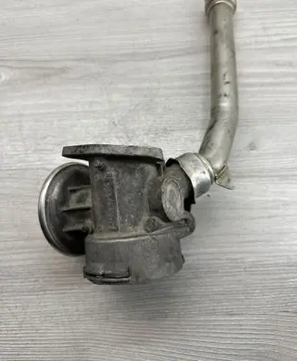 Mercedes-Benz C W203 EGR valve A6110900754