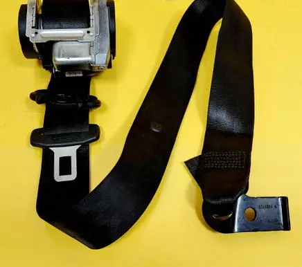 Audi A3 S3 8P Front seatbelt 8P4857705C