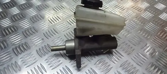Dacia Logan I Brake booster