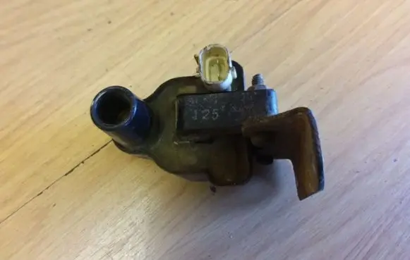 Mazda MX-3 High voltage ignition coil B6S718100