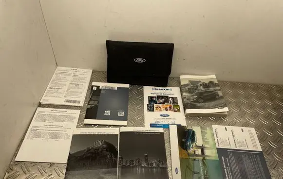 Ford Escape III User manual 