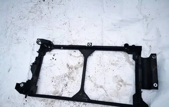 Nissan e-NV200 Radiator cooling fan shroud 