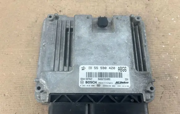 Opel Corsa D Engine control unit/module 55590420 55579447 0281019088
