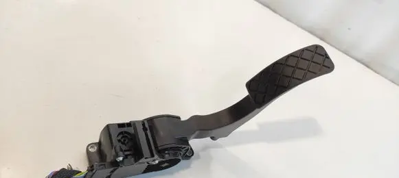 Skoda Fabia Mk1 (6Y) Accelerator throttle pedal 6Q1721503F J280755063 689209112