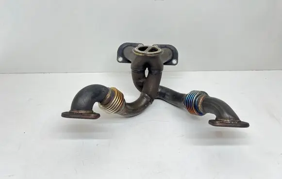 BMW M6 Exhaust manifold 7849461