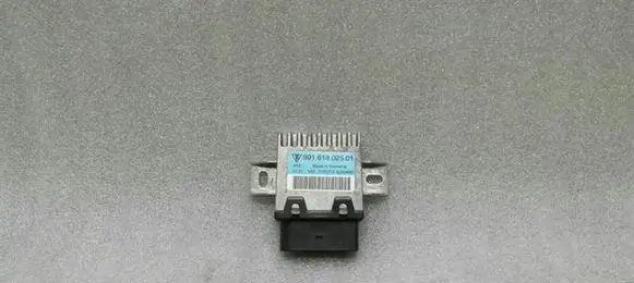 Porsche 911 991 Fuel injection pump control unit/module 99161802501