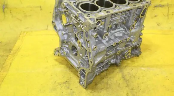 Mazda CX-30 Engine block HF0110382