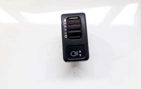 Volvo S70 V70 V70 XC Headlight level height control switch 9162960 96w45k