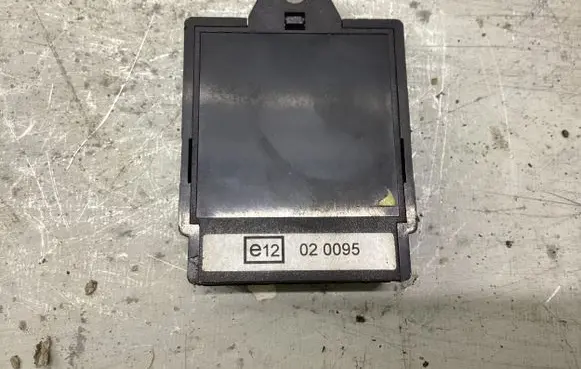 Skoda Octavia Mk2 (1Z) Alarm control unit/module 020095
