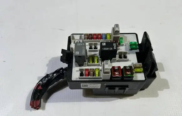 Chevrolet Camaro Panel wiring 13676641