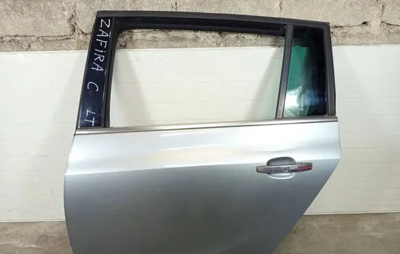 Rear door