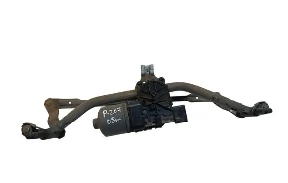 Front wiper linkage and motor