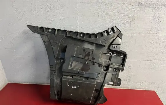 BMW 7 G11 G12 Bumper support mounting bracket corner 7357147 51127357147