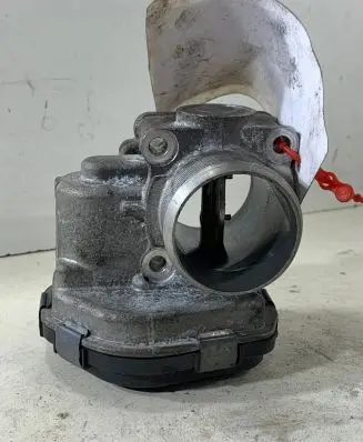 Ford C-MAX II Throttle valve 28275019