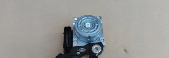 Ford Fusion II ABS Pump DG9C-2C219-AH