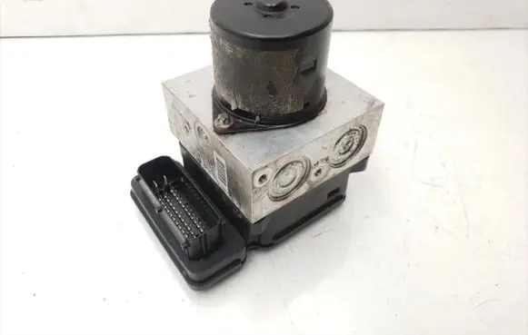 Chevrolet Orlando ABS Pump 13328651
