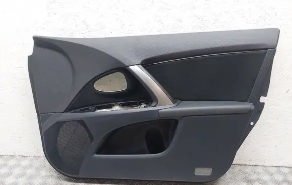 Toyota Avensis T270 Front door card panel trim 6762805040 6761005510C0 677305011