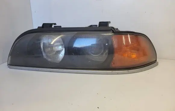 BMW 5 E39 Under headlight/headlamp trim 8159305