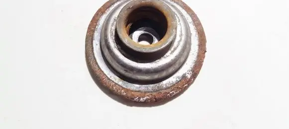 Opel Zafira B Coil spring mount 
