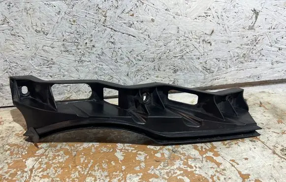 Volkswagen PASSAT B6 Front bumper mounting bracket 3C0807889