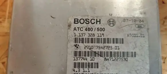 BMW X3 E83 Transfer box differential control unit 7542725 1137328119 2710754272501