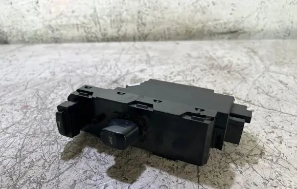 Volvo S60 Electric window control switch 30798805