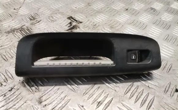 Audi A6 S6 C6 4F Rear door window switch trim 7m3867171c