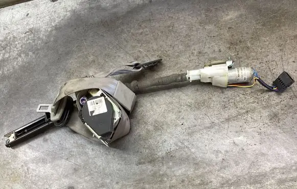 Audi A8 S8 D3 4E Front seatbelt 601782800