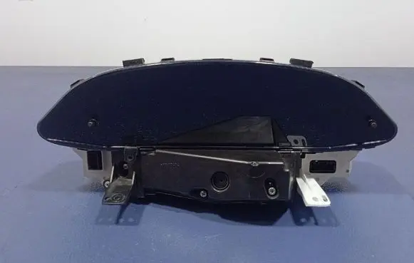 Toyota Yaris Speedometer (instrument cluster) 838000D690