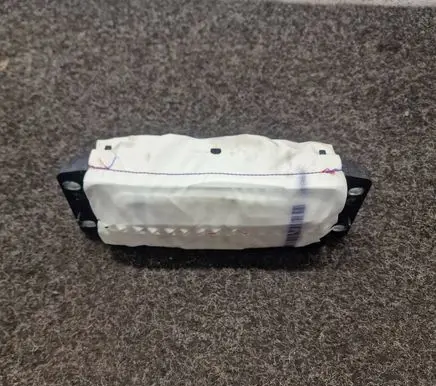 Volkswagen Touran III Passenger airbag 5TA880204D