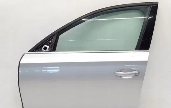 Audi A8 S8 D4 4H Front door