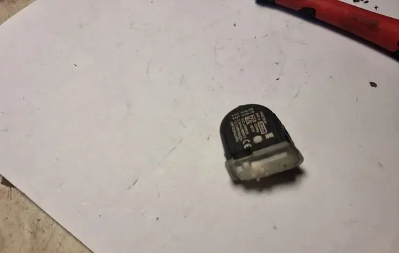 Ford B-MAX Tire pressure sensor EV6T1A150CB