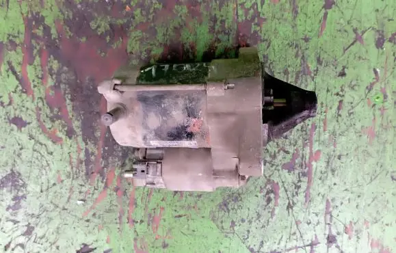 Toyota Yaris Starter motor 2810023020