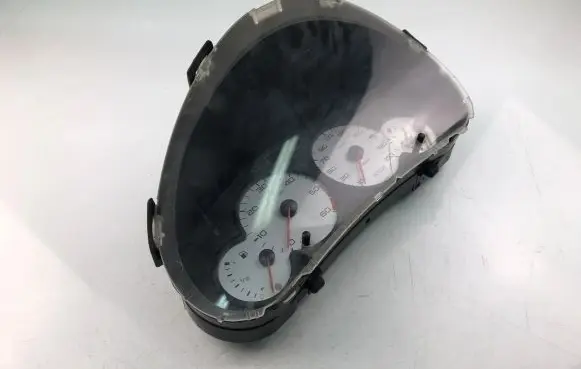 Peugeot 206 Speedometer (instrument cluster) 9648836580
