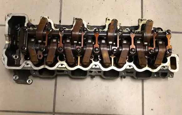 Mercedes-Benz ML W163 Engine head R1130161701 1130161701