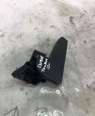 Volkswagen Touran III Engine bonnet (hood) release handle 6r1823533