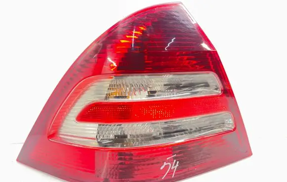 Mercedes-Benz C W203 Rear/tail lights 2038201964