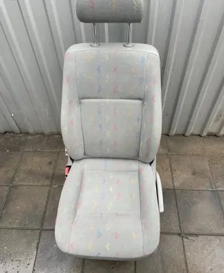 Volkswagen Transporter - Caravelle T5 Front driver seat 