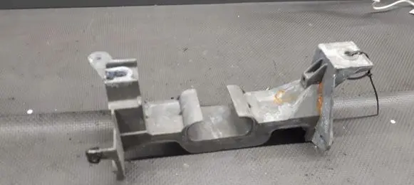 Mercedes-Benz A W168 Radiator mount bracket A1686260433