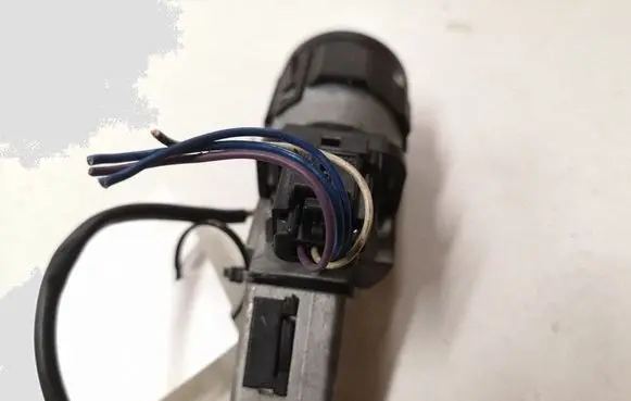 Peugeot 307 Ignition lock 36353100
