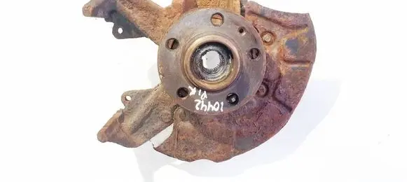 Front wheel hub