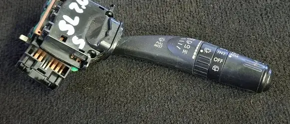 Subaru Legacy Wiper control stalk 17A164LH1