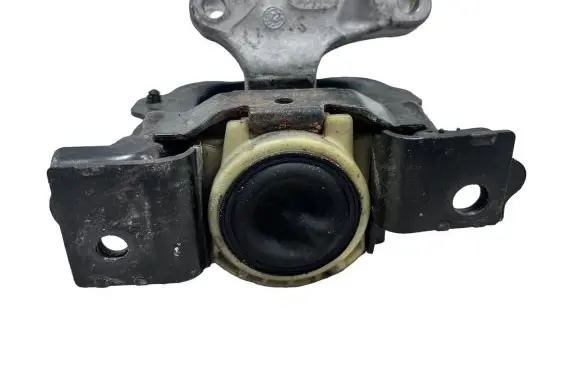 Citroen C3 Engine mount bracket 9681706580 9683181180