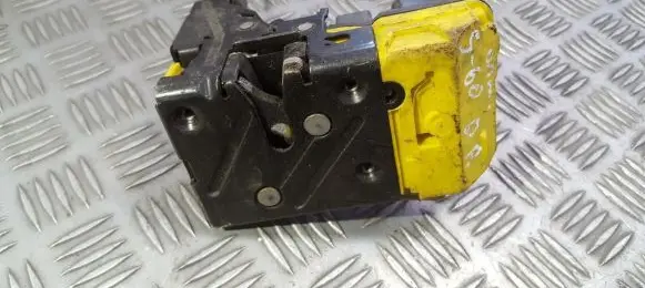Volvo S60 Front door lock 30699749