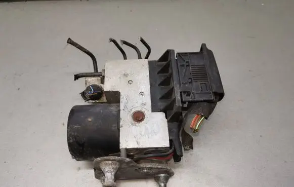 Mercedes-Benz E W210 ABS Pump 0265202436 0034319012