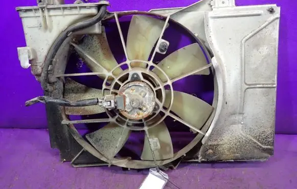 Toyota Yaris Verso Fan set 
