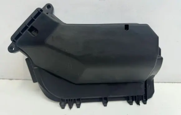 Porsche Macan (95B) Air filter box cover 95B907613