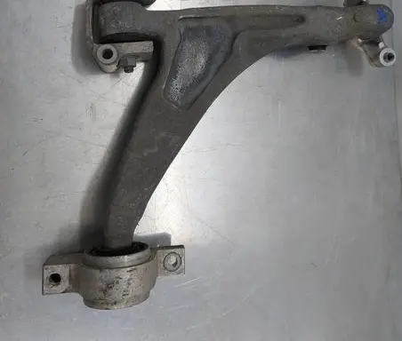Volvo XC60 Front lower control arm/wishbone 31658894