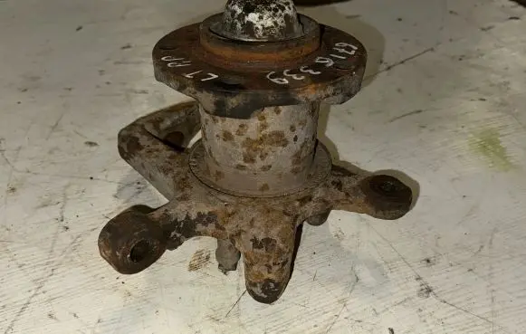 Volkswagen II LT Front wheel hub spindle knuckle 2D0407304 2D0407617B